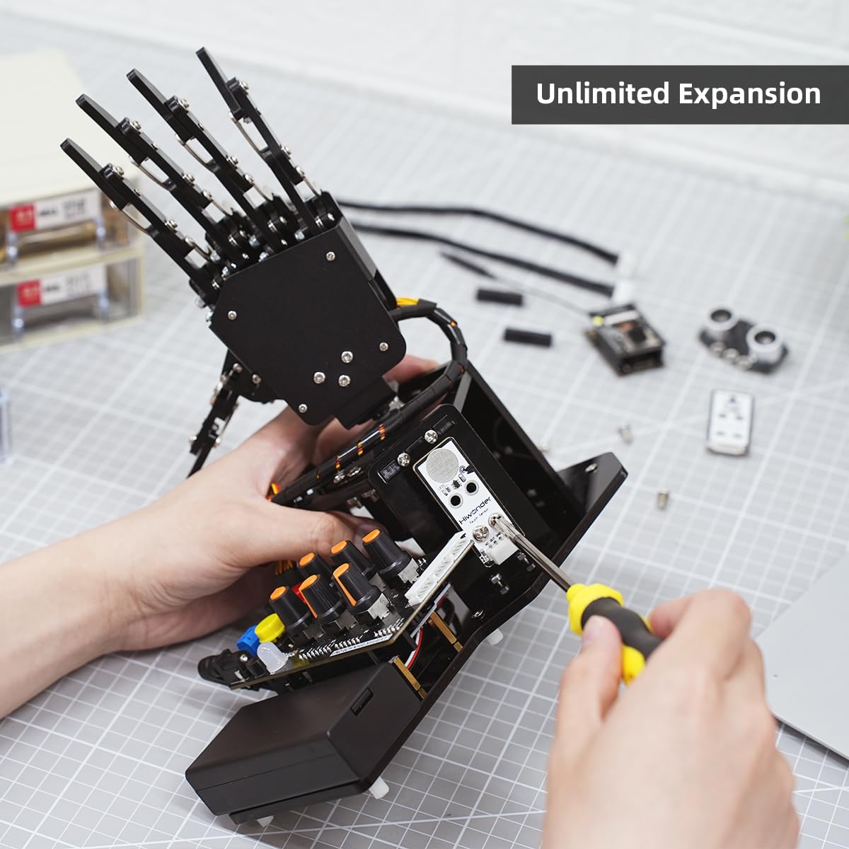 AI Bionic Robot Hand with Arduino